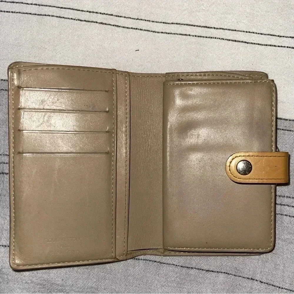 LOUIS Vuitton Vernis Kisslock wallet - Picture 8 of 13
